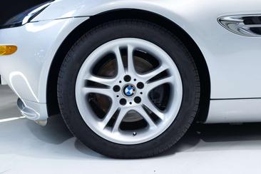 BMW Z8 5.0i — photo 7