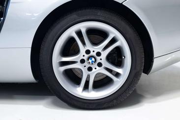 BMW Z8 5.0i — photo 8