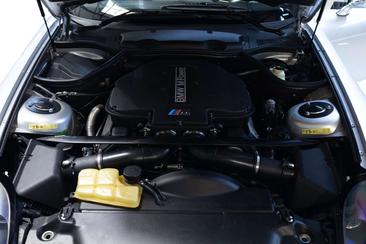 BMW Z8 5.0i — photo 22