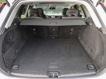 Volvo XC60 B4 Core 2023 Blanc — photo 15