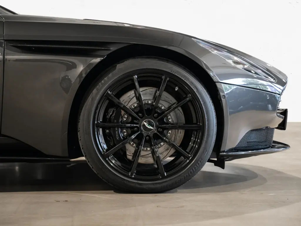 Aston Martin DB11 V12 AMR Coupe 5.2 - 2020 - Joinsteer - #4