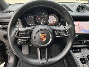 Porsche Macan GTS — photo 15