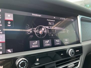 Porsche Macan GTS — photo 32