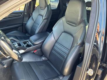 Porsche Cayenne III Turbo S E-Hybrid — photo 10