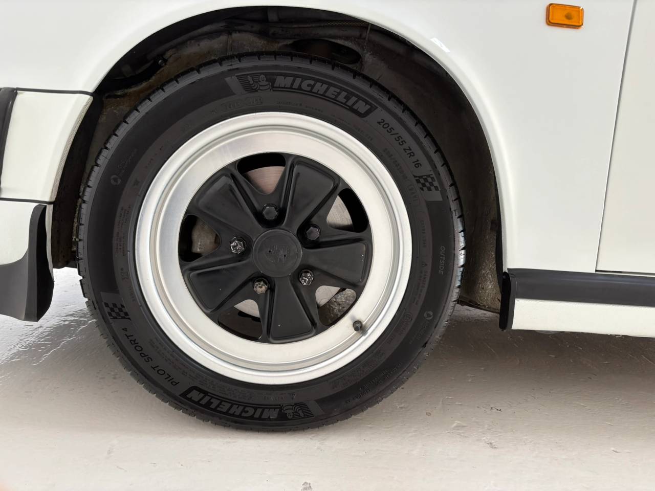 Porsche G-Model II Carrera Cabriolet - 1985 - Joinsteer - #11