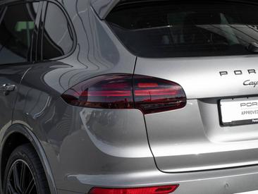 Porsche Cayenne III GTS — photo 7