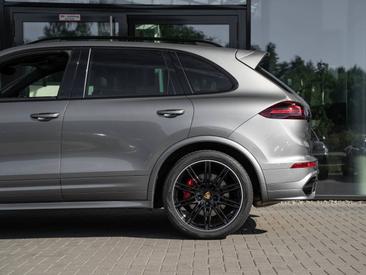 Porsche Cayenne III GTS — photo 12