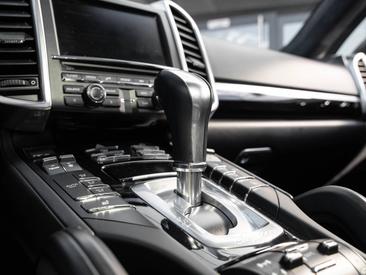 Porsche Cayenne III GTS — photo 20