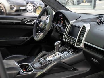 Porsche Cayenne III GTS — photo 26
