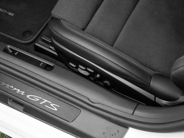 Porsche 992 II Carrera GTS — photo 24