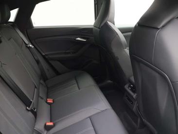 Audi Q6 Sportback S — photo 9