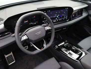 Audi Q6 Sportback S — photo 14