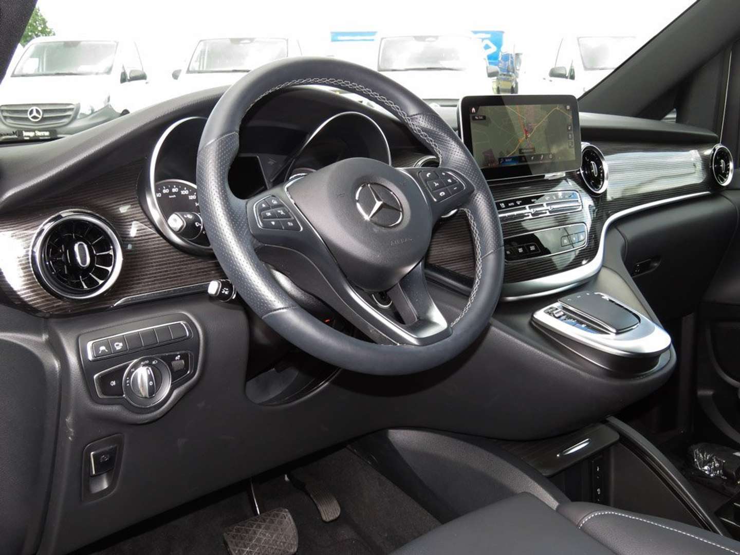 Mercedes EQV 300 Avantgarde - 2024 - Joinsteer - #6