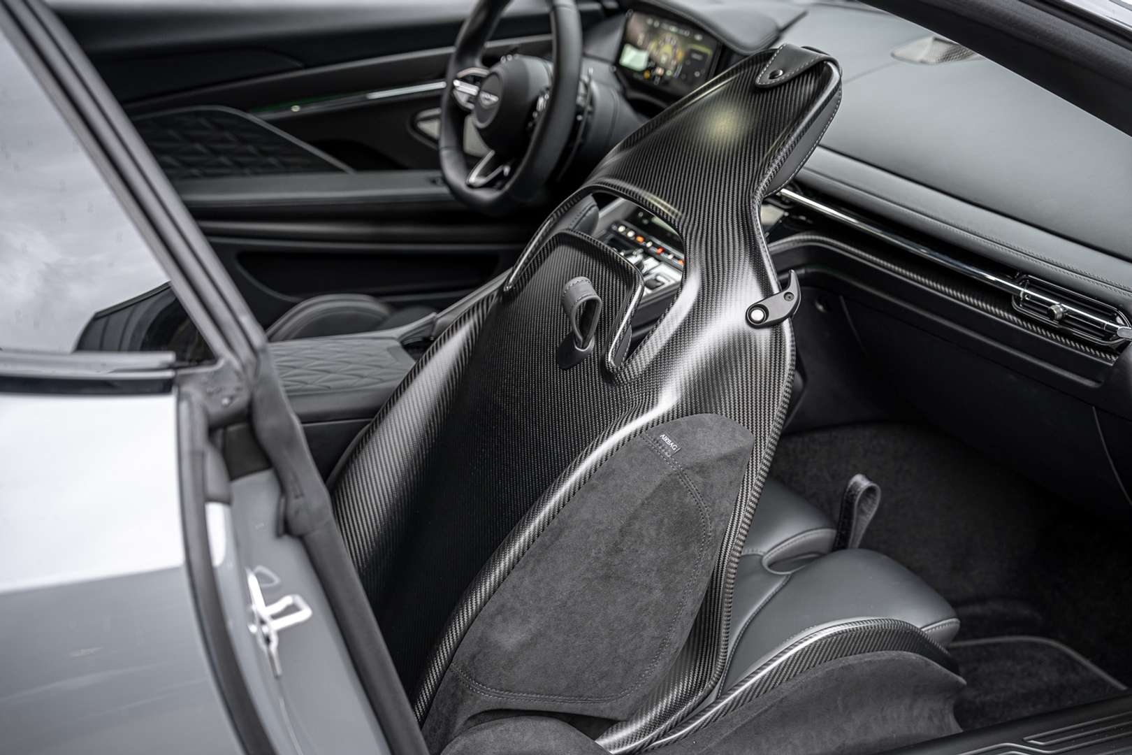 Aston Martin DB12 V8 Carbon Performance - 2024 - Joinsteer - #5