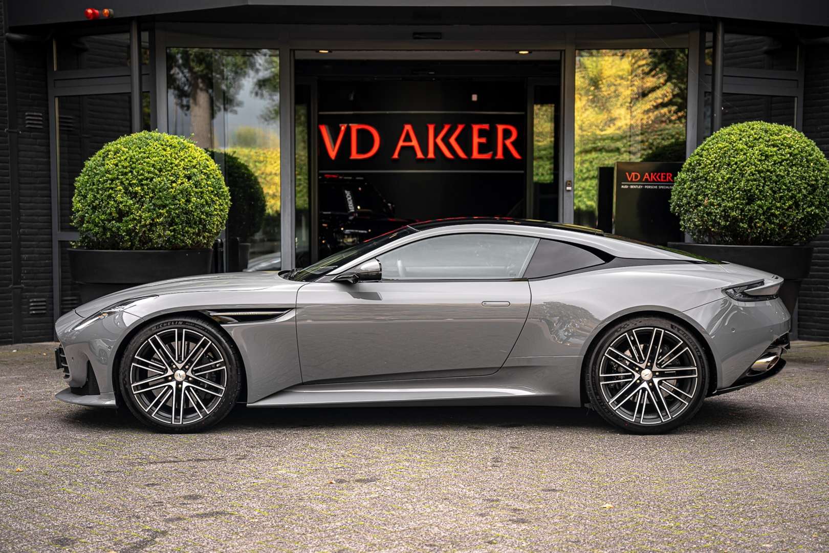 Aston Martin DB12 V8 Carbon Performance - 2024 - Joinsteer - #6
