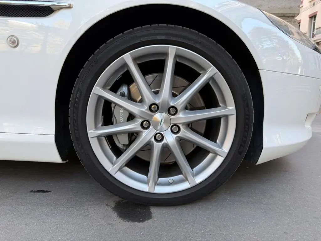 Aston Martin DB9 Volante 5.9 - 2009 - Joinsteer - #4