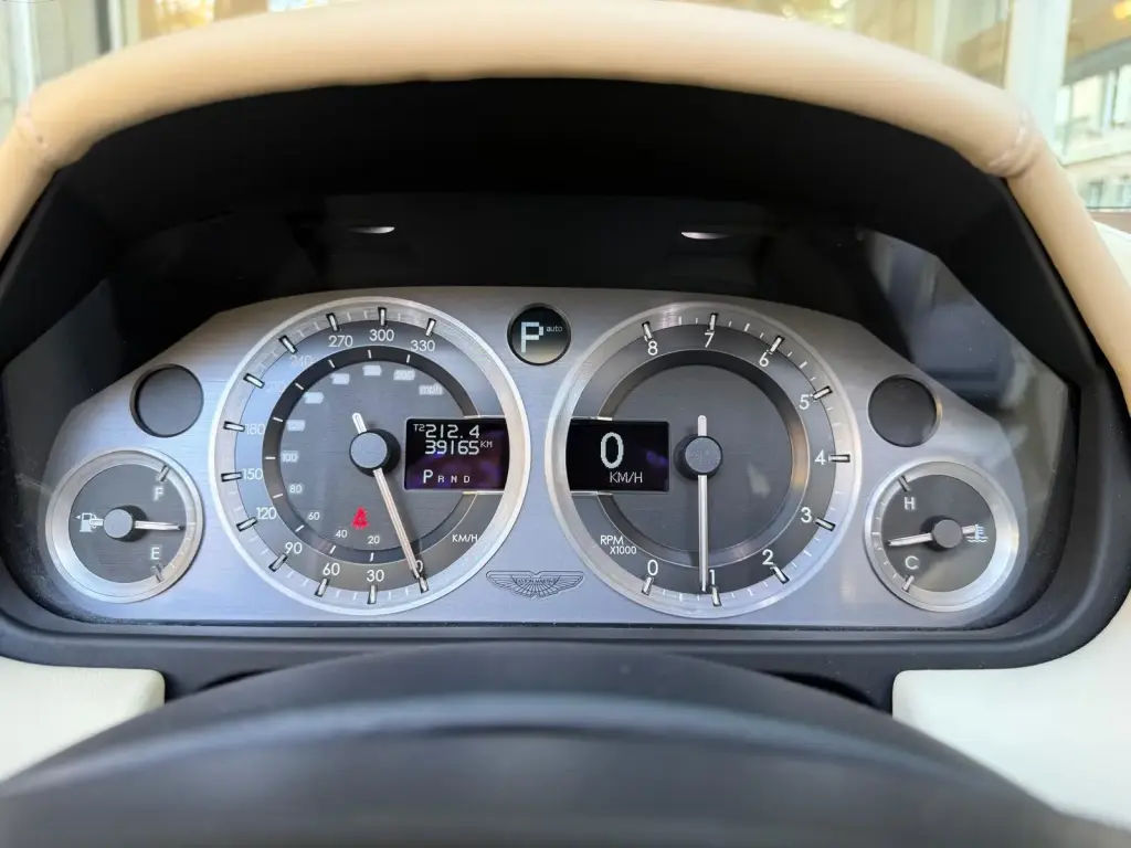 Aston Martin DB9 Volante 5.9 - 2009 - Joinsteer - #6