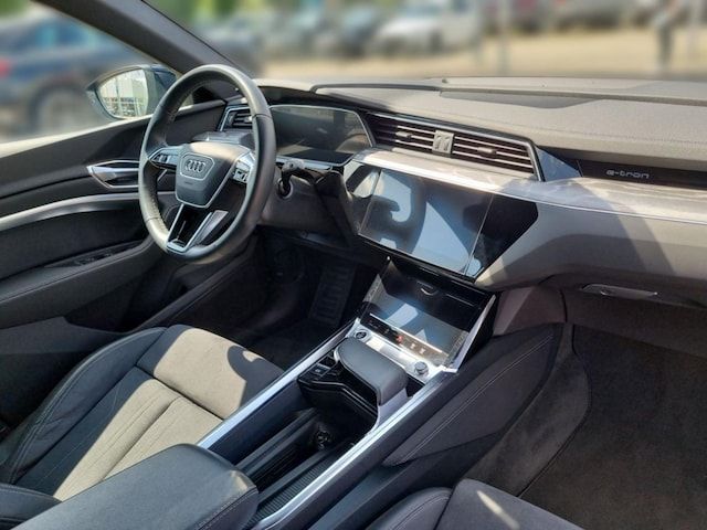 Audi Q8 Sportback E-tron S Line 50 E-tron Quattro - 2023 - Joinsteer - #17