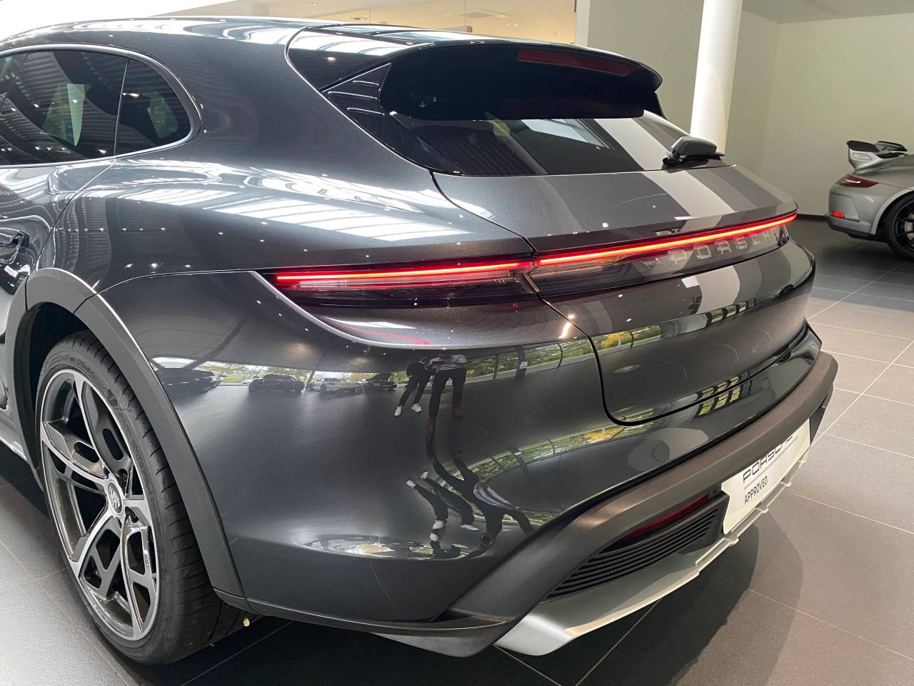 Porsche Taycan 4 Cross Turismo - 2023 - Joinsteer - #11