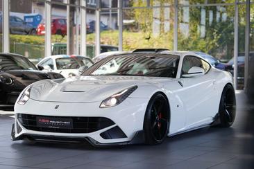 Ferrari F12 Berlinetta — photo 6