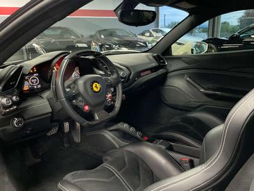 Ferrari 488 GTB — photo 11