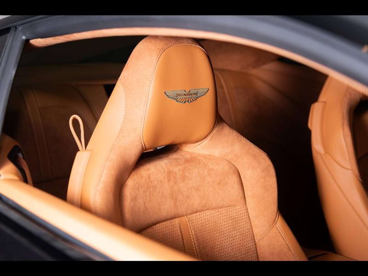 Aston Martin DB12 V8 4.0 680ch - 2024 - Joinsteer - #4