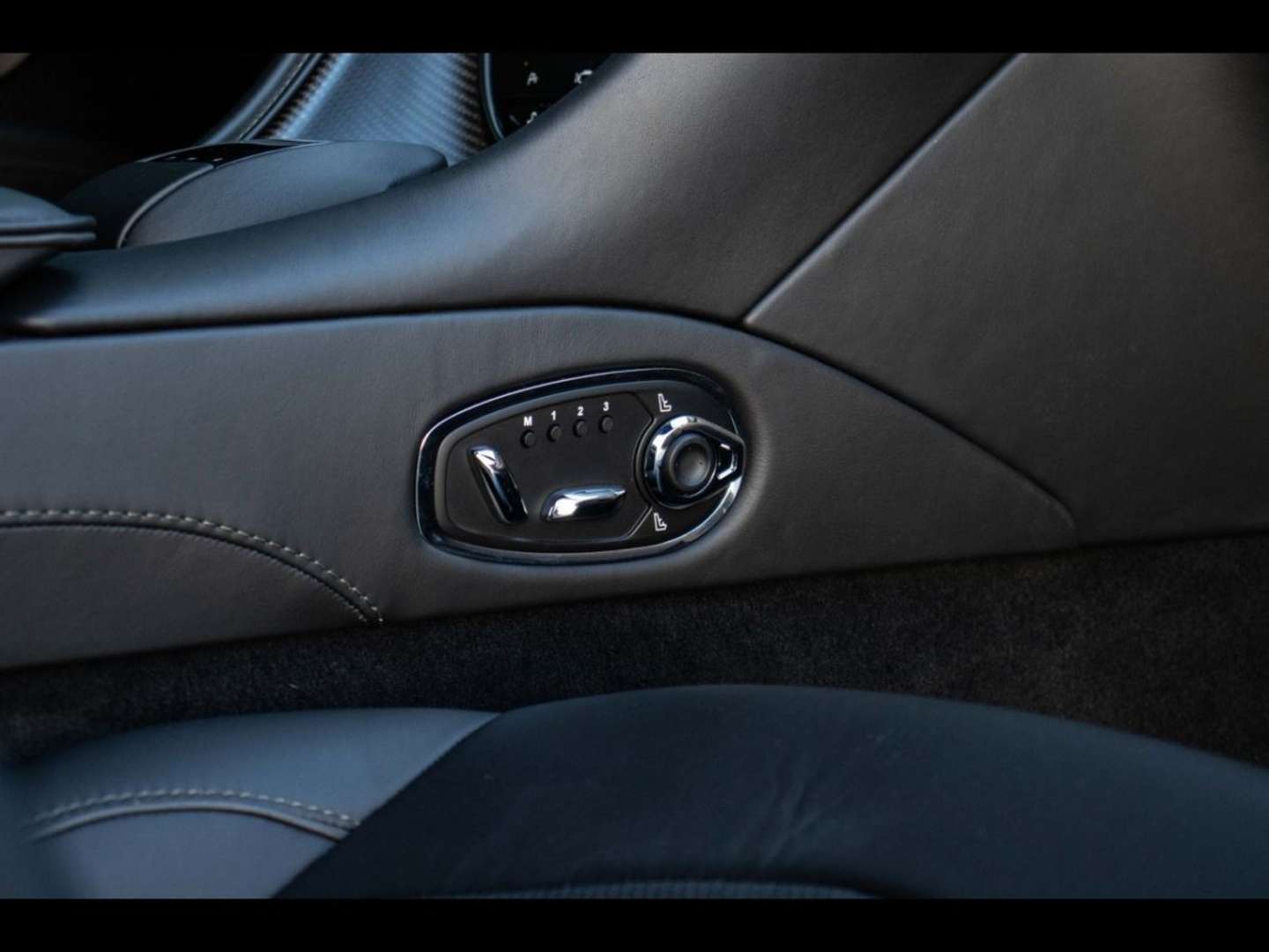 Aston Martin DBS Superleggera V12 5.2l - 2019 - Joinsteer - #25