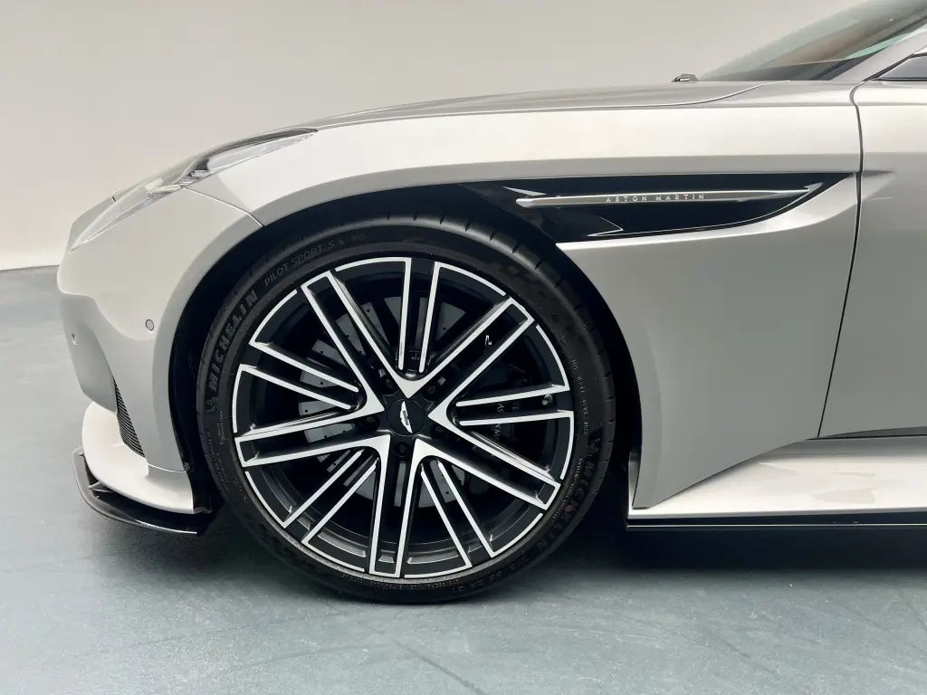 Aston Martin DB12 V8 Volante 4.0 - 2024 - Joinsteer - #4