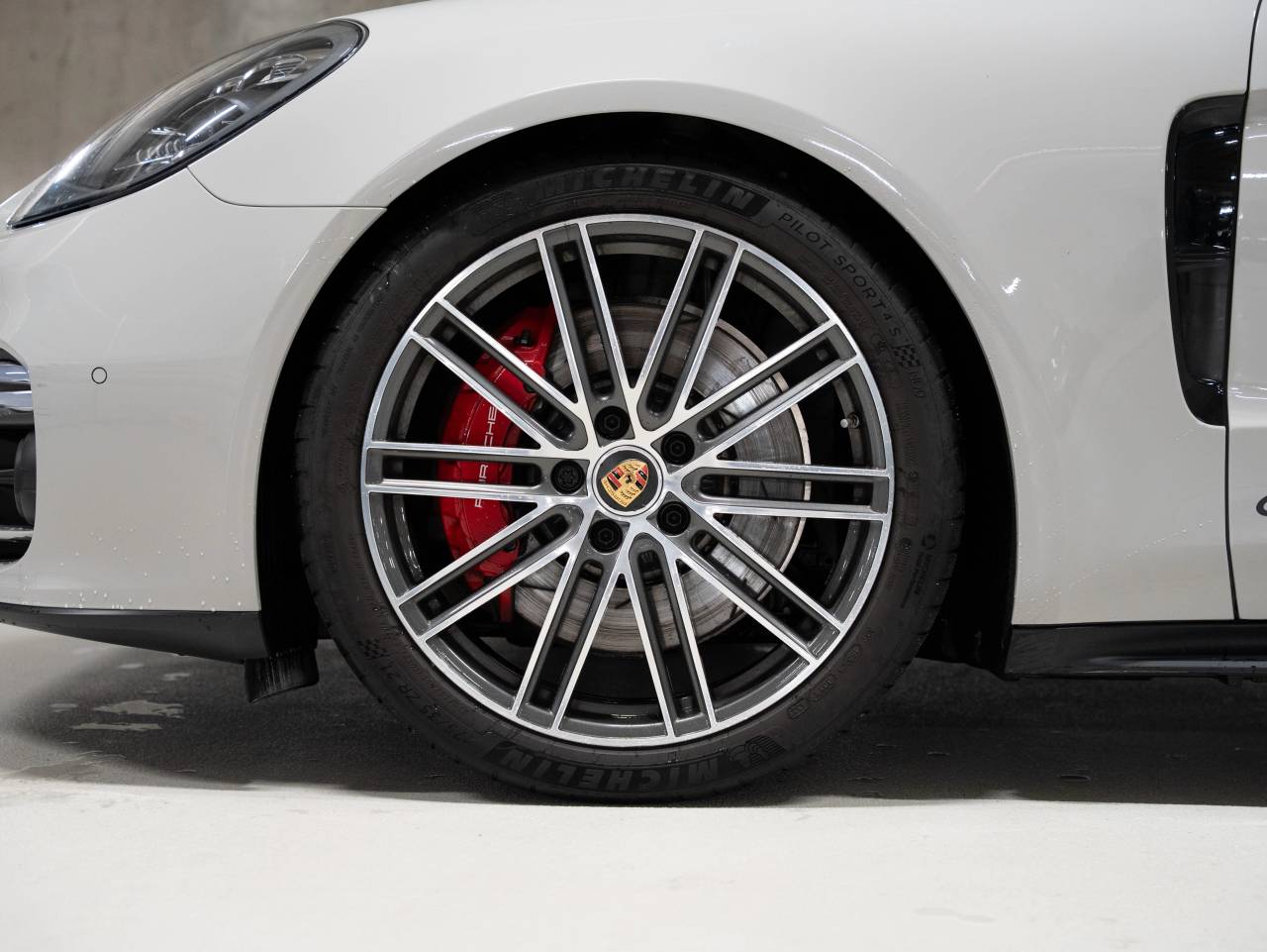 Porsche Panamera II ph2 GTS Sport Turismo - 2024 - Joinsteer - #4