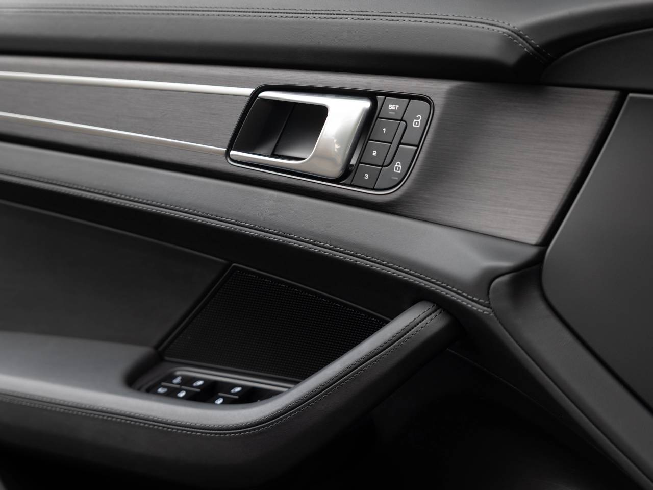 Porsche Panamera II ph2 4 E-Hybrid Platinum Edition - 2022 - Joinsteer - #26