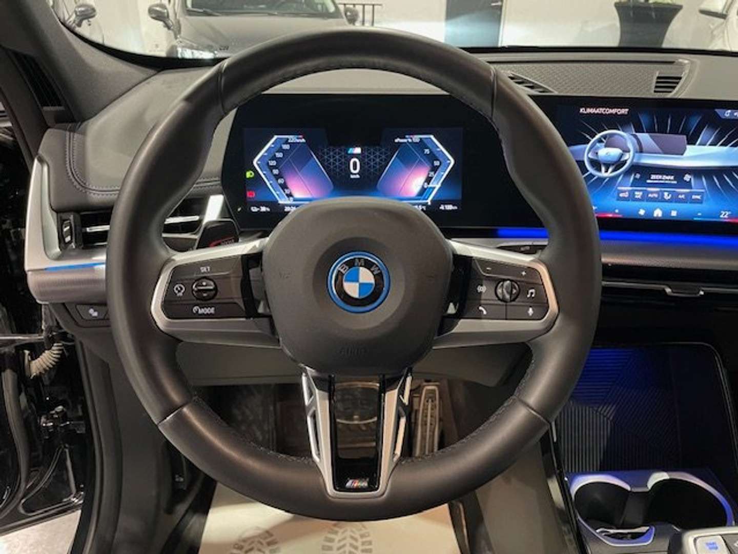 BMW IX1 M Pack EDrive20 - 2025 - Joinsteer - #5