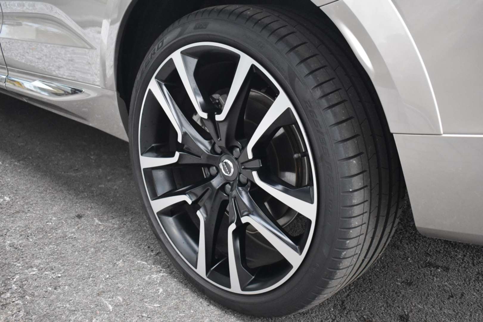 Volvo XC60 T8 Recharge Ultimate - 2025 - Joinsteer - #4