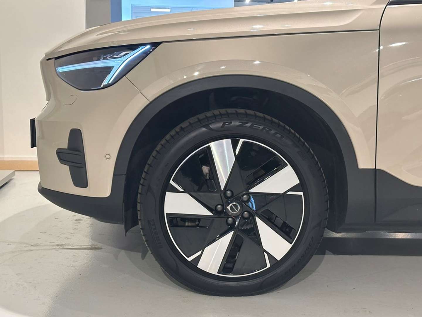 Volvo EX40 Recharge Extended Range - 2024 - Joinsteer - #3