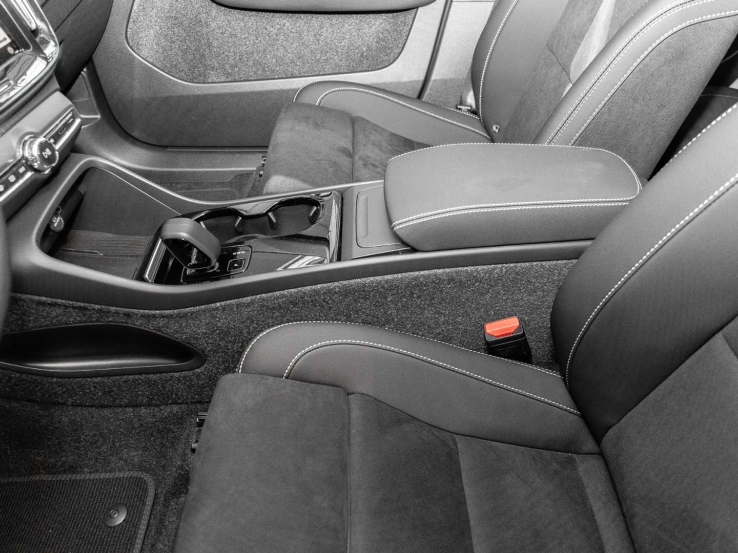 Volvo EX40 Black Edition Single Motor - 2025 - Joinsteer - #14