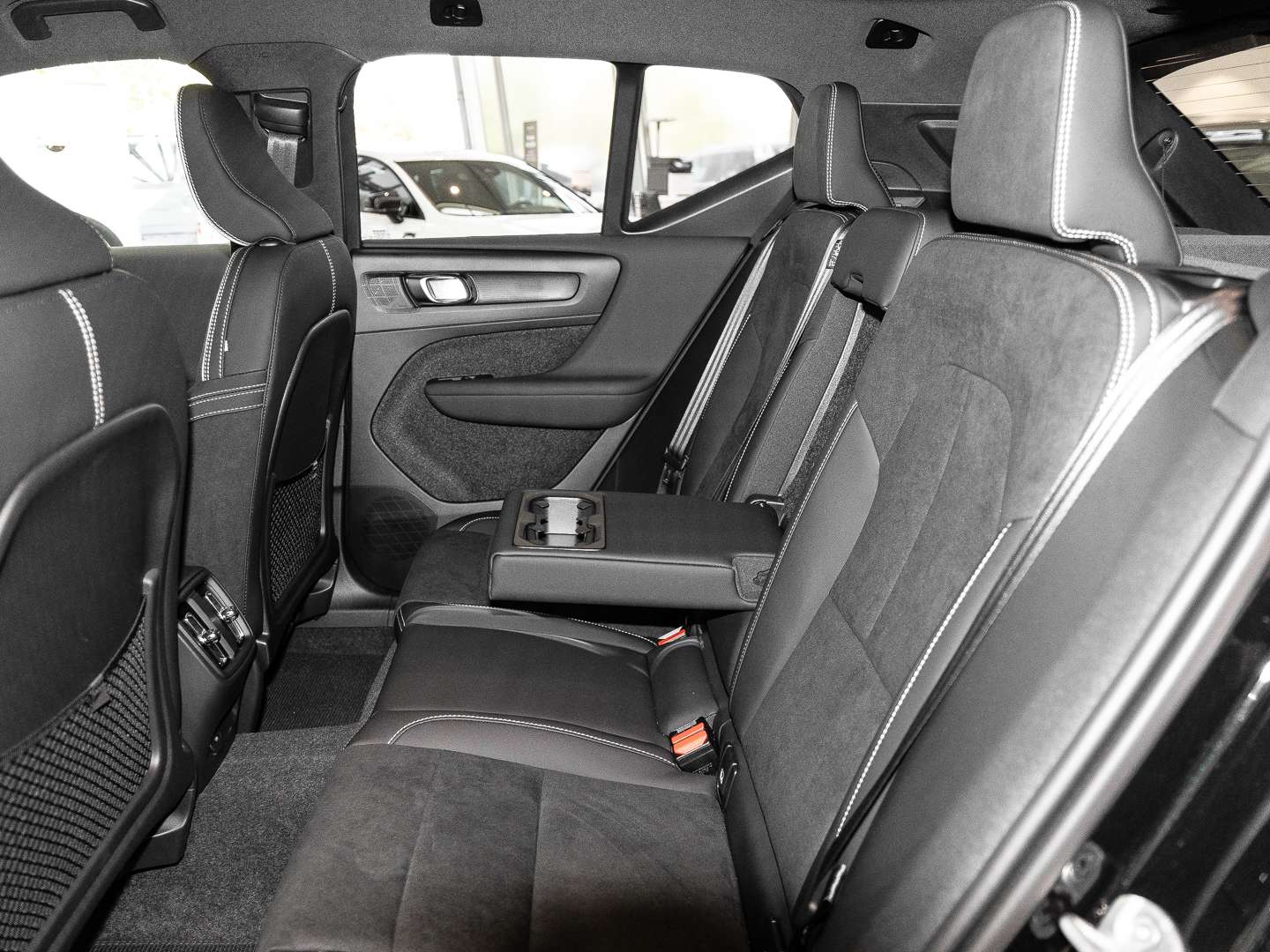 Volvo EX40 Black Edition Single Motor - 2025 - Joinsteer - #17