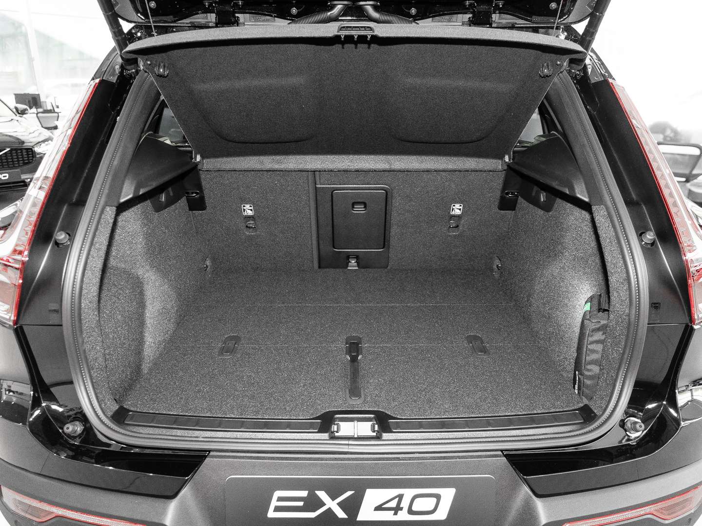 Volvo EX40 Black Edition Single Motor - 2025 - Joinsteer - #18