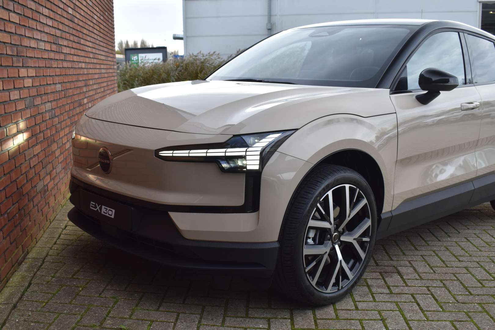 Volvo EX30 Recharge Extended Range - 2025 - Joinsteer - #2