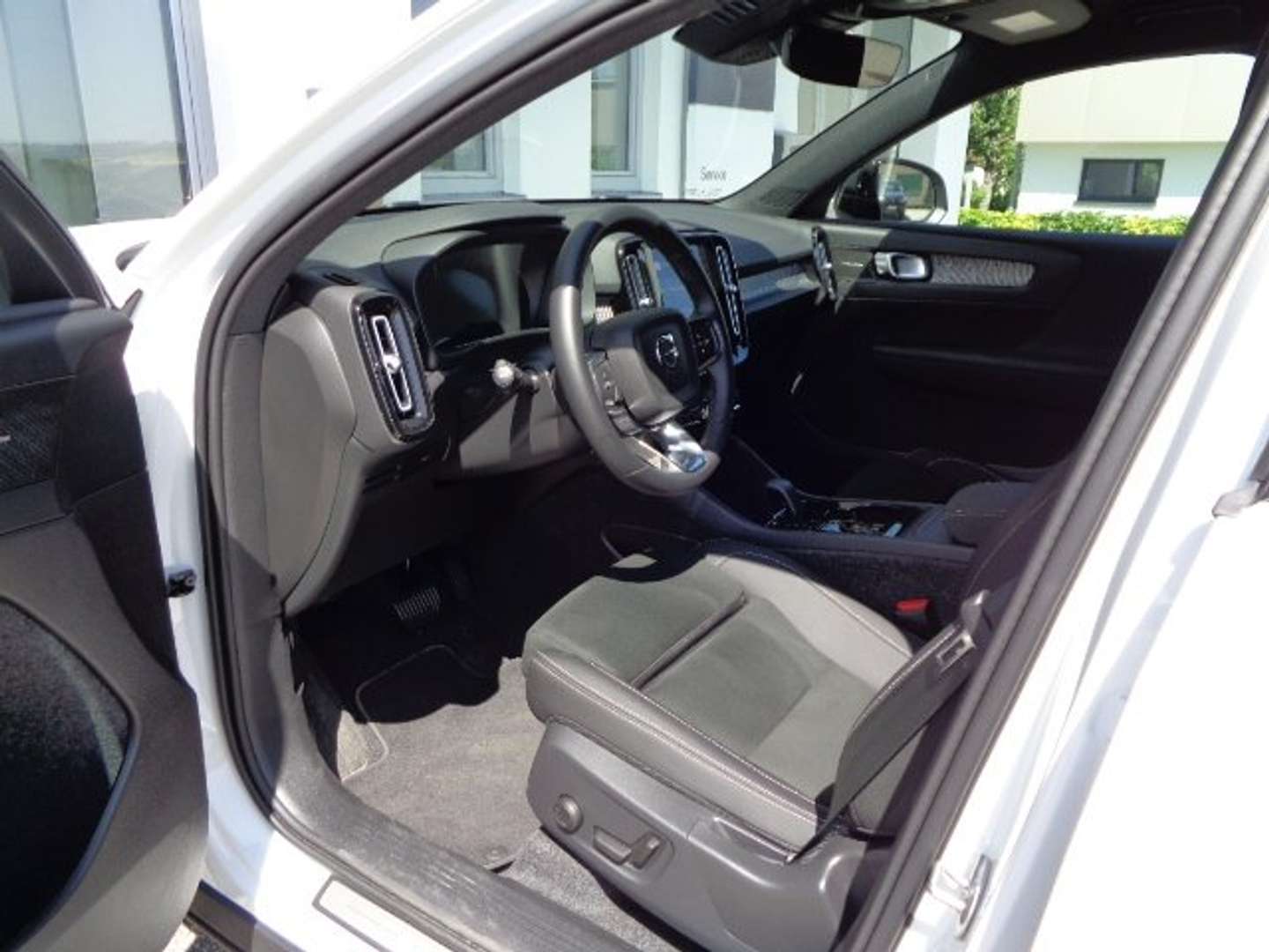 Volvo XC40 Plus - 2025 - Joinsteer - #5