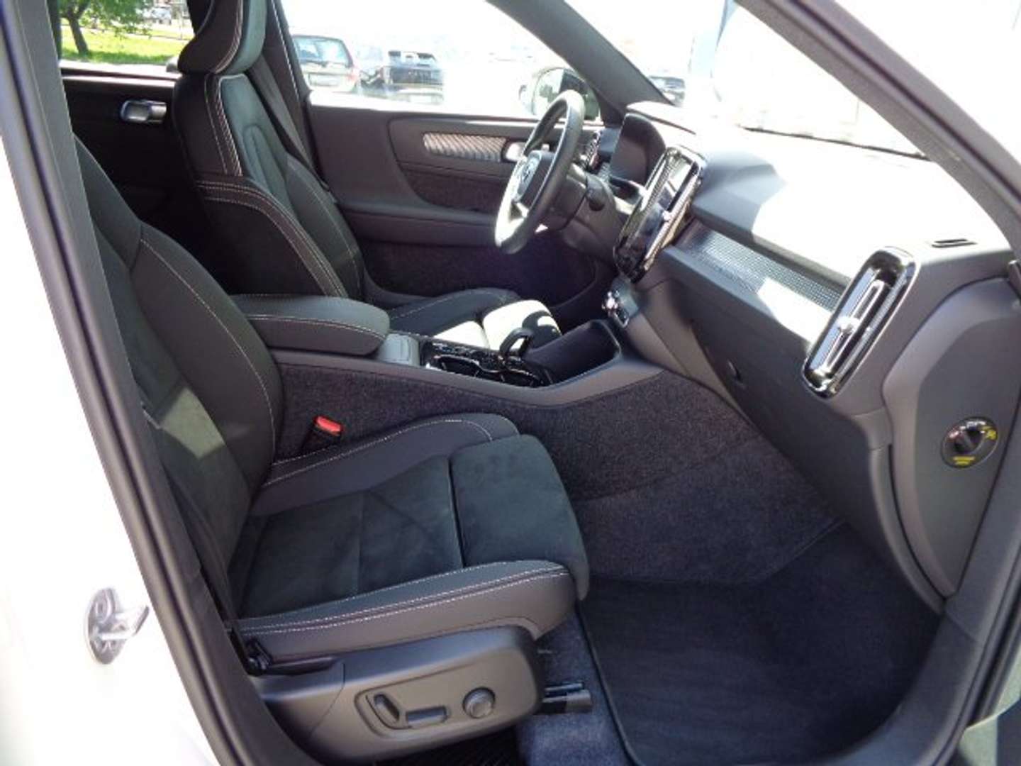 Volvo XC40 Plus - 2025 - Joinsteer - #11