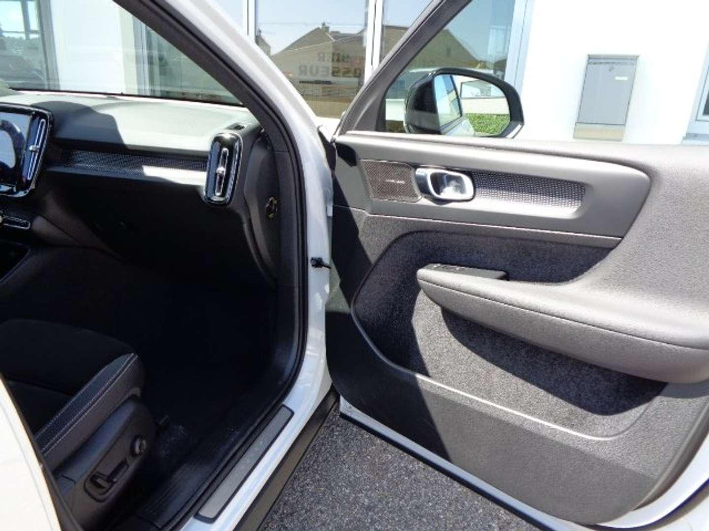 Volvo XC40 Plus - 2025 - Joinsteer - #12