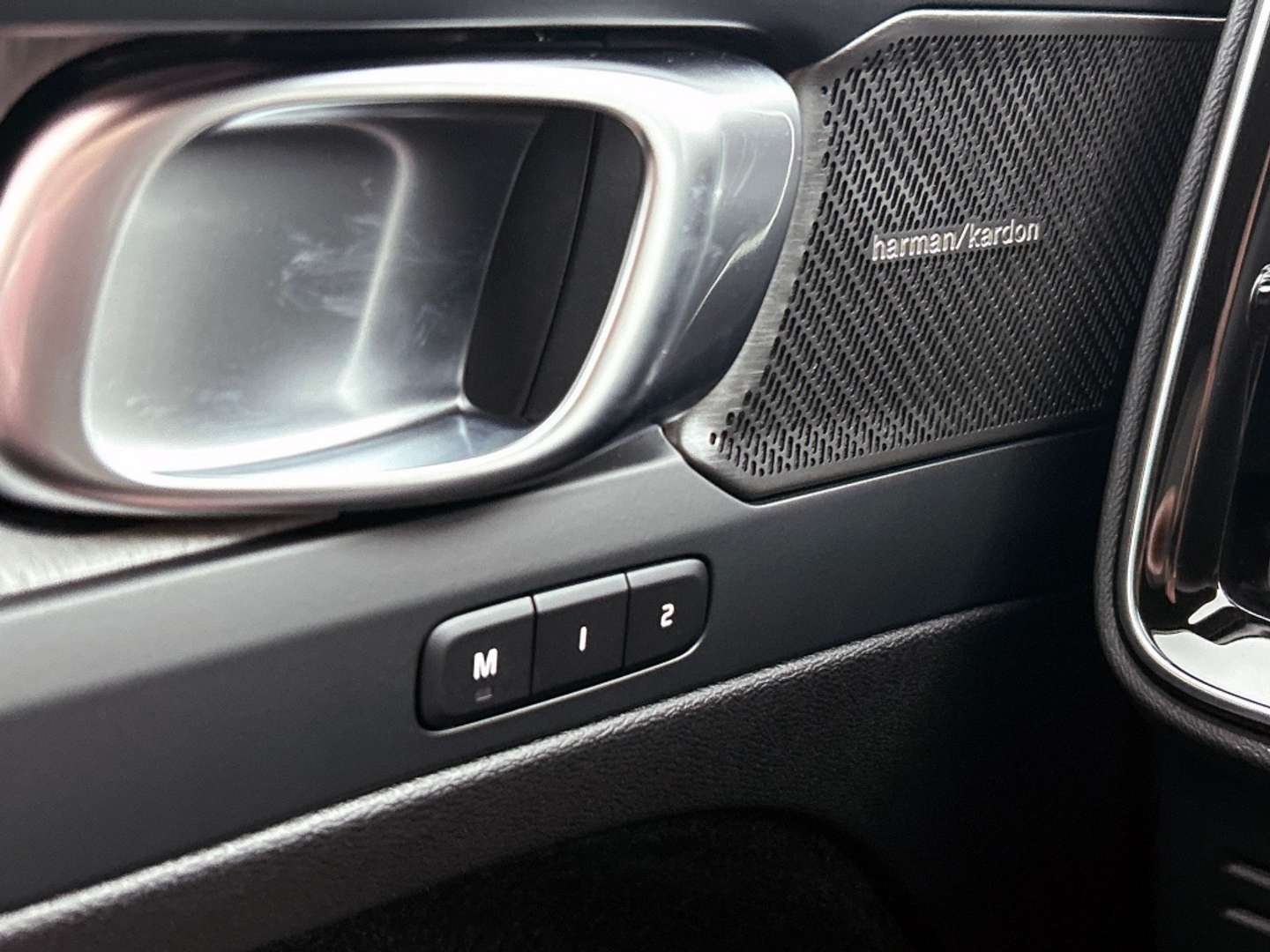 Volvo EX40 Extended Range - 2025 - Joinsteer - #16