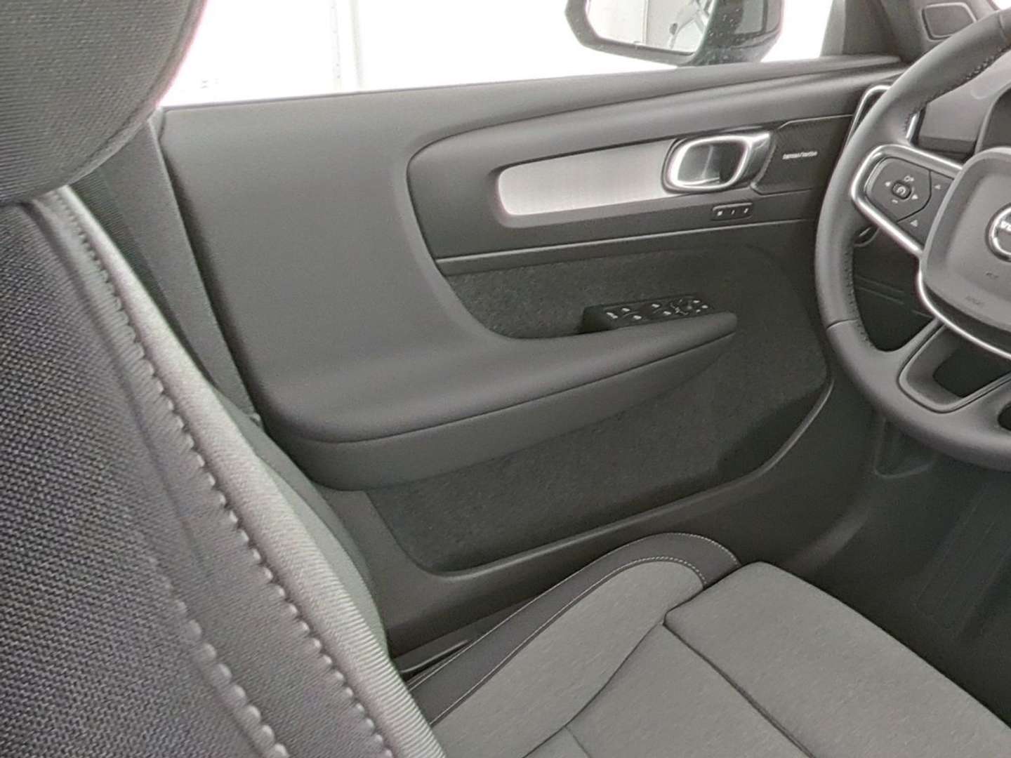 Volvo XC40 B3 Plus - 2025 - Joinsteer - #12