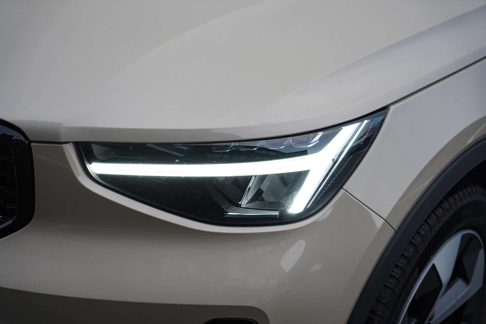 Volvo XC40 B4 Plus - 2025 - Joinsteer - #4