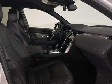Land Rover Discovery Sport P300e R-Dynamic S — photo 2