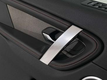 Land Rover Discovery Sport P300e R-Dynamic S — photo 15