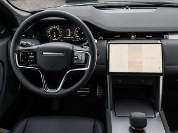 Land Rover Discovery Sport P270e Dynamic SE — photo 4