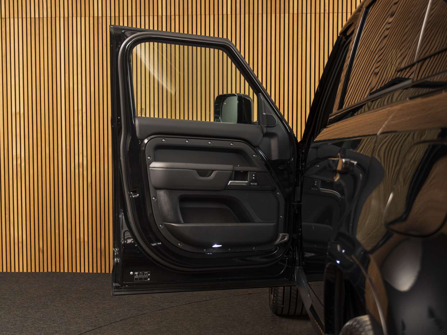 Land Rover Defender 110 X-Dynamic HSE P300e - 2025 - Joinsteer - #16