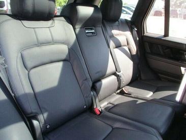 Land Rover Range Rover Vogue Black Pack SDV8 — photo 8