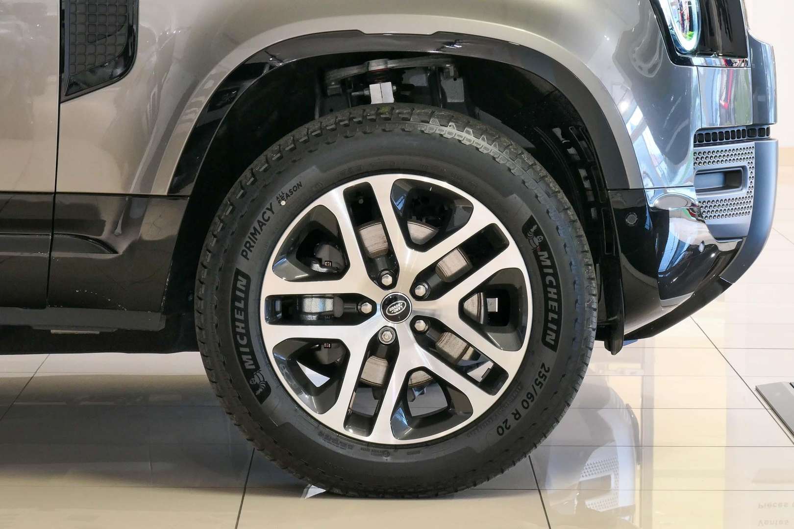 Land Rover Defender 90 D200 X-Dynamic SE - 2025 - Joinsteer - #5