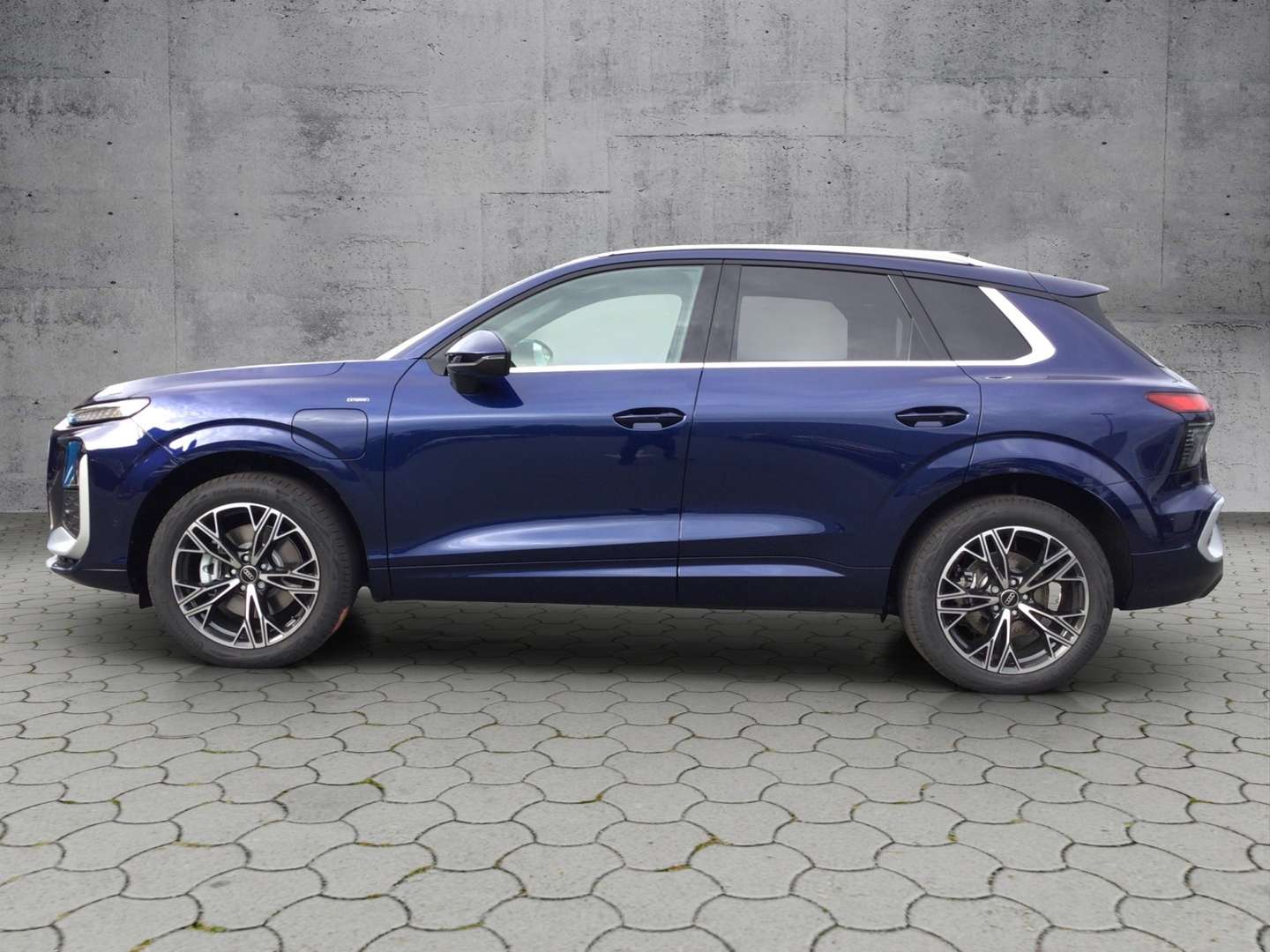 Audi Q3 S Line 40 TFSI E - 2025 - Joinsteer - #1